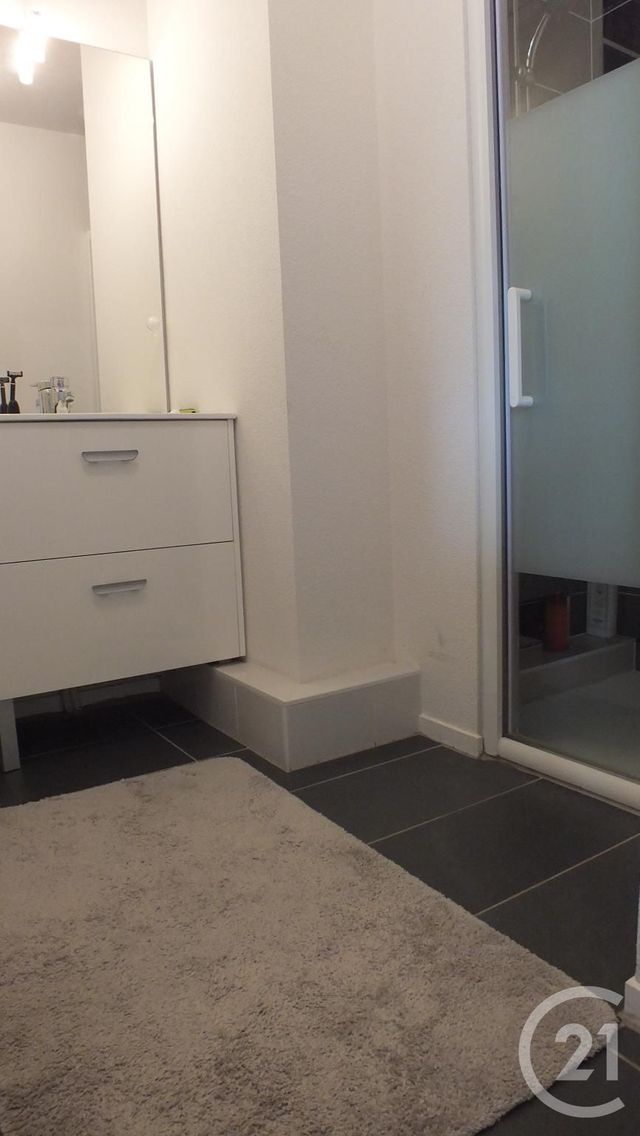 Appartement F2 à louer - 2 pièces - 46.19 m2 - AURAY - 56 - BRETAGNE - Century 21 Le Roch Immobilier