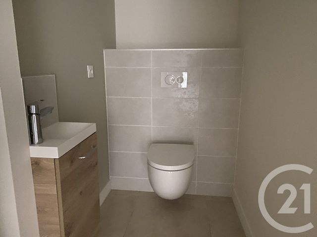 Appartement F2 à vendre - 2 pièces - 43.0 m2 - STE ANNE D AURAY - 56 - BRETAGNE - Century 21 Le Roch Immobilier