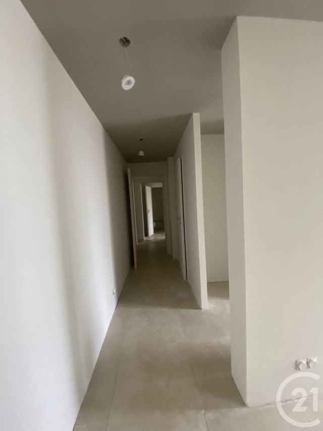 Appartement F3 à vendre - 3 pièces - 54.0 m2 - STE ANNE D AURAY - 56 - BRETAGNE - Century 21 Le Roch Immobilier